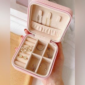 NEW! Portable Jewelry Organizer Storage Case for Travel - Pink